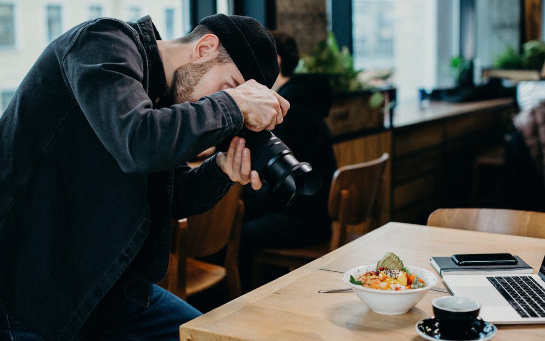 Indoor Photography: How to Shoot in Enclosed Spaces With Low Light