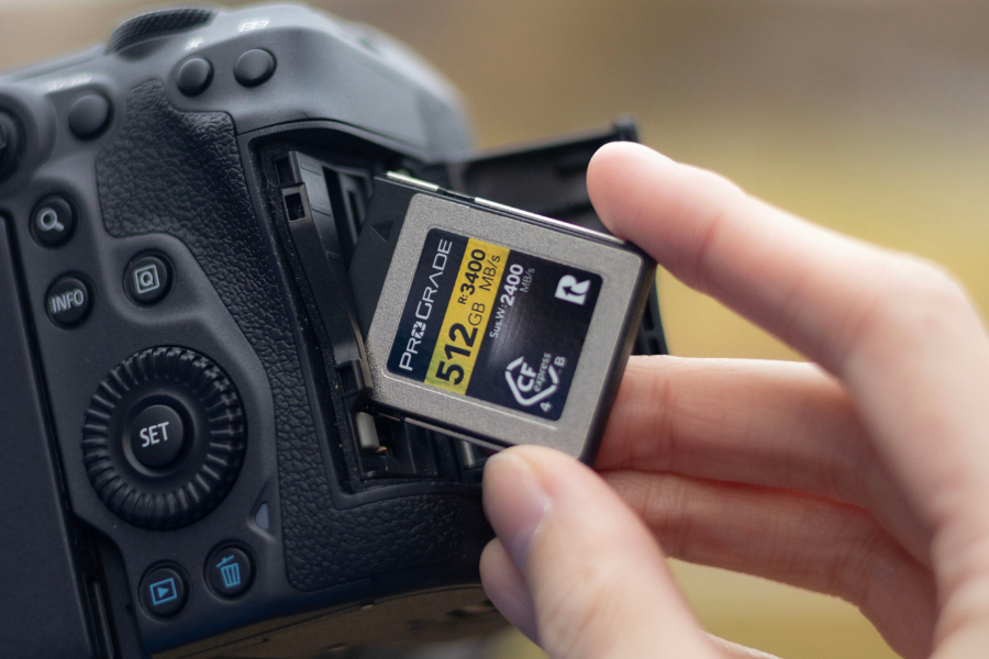 The Pros and Cons of High-Endurance Memory Cards for Continuous Shooting